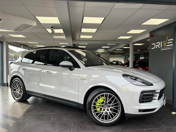 Porsche Cayenne SUV, Petrol Hybrid, 2022, Grey