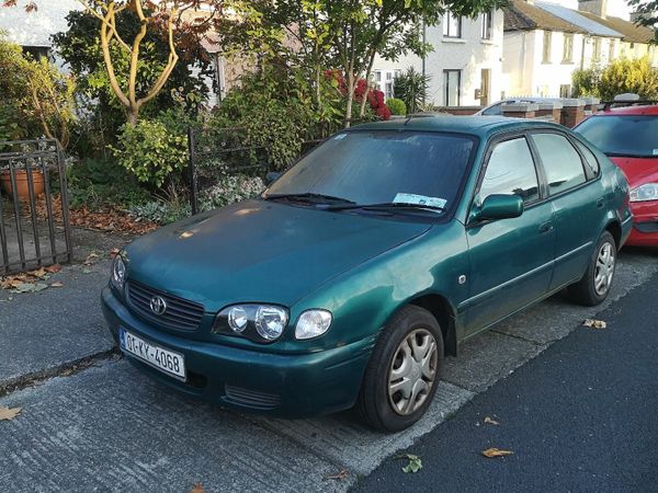 Toyota Corolla Hatchback, Petrol, 2001, Green