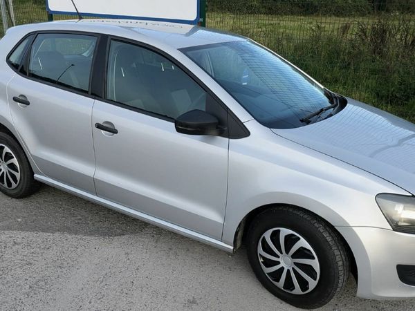 Volkswagen Polo Hatchback, Petrol, 2013, Silver