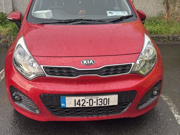 Kia Rio Hatchback, Diesel, 2014, Red