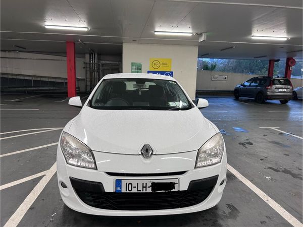 Renault Megane Hatchback, Petrol, 2010, White