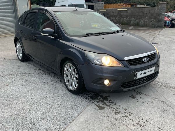 Ford Focus Hatchback, Diesel, 2010, Grey