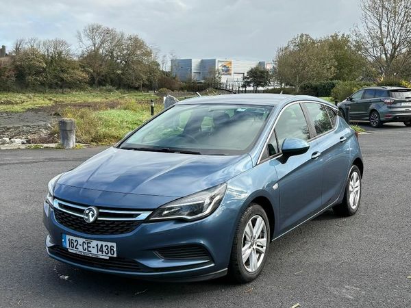 Vauxhall Astra Hatchback, Diesel, 2016, Blue