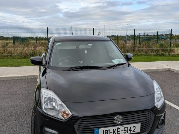 Suzuki Swift Hatchback, Petrol, 2018, Black