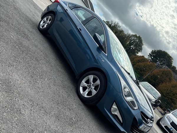Hyundai i40 Saloon, Diesel, 2012, Blue