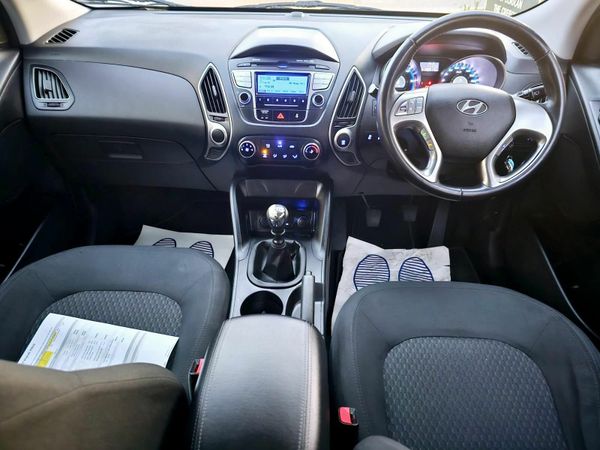Hyundai ix35 SUV, Diesel, 2011, Silver