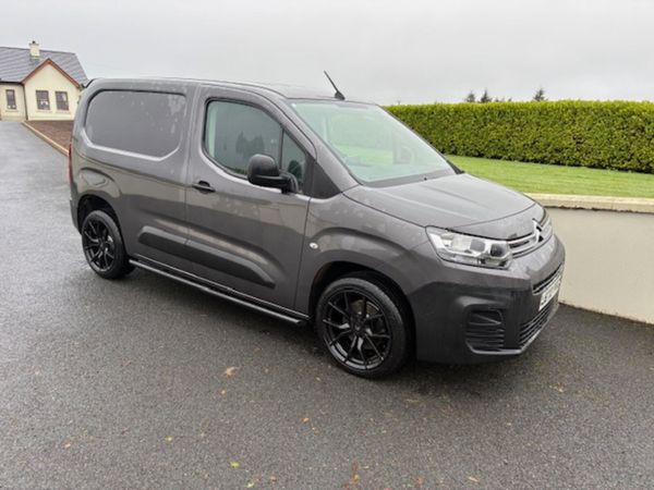 Citroen Berlingo MPV, Diesel, 2023, Grey