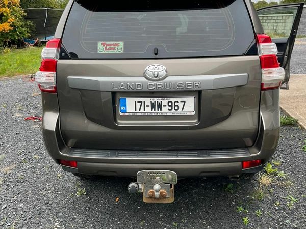 Toyota Land Cruiser SUV, Diesel, 2017, Brown