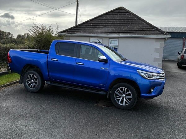 Toyota Hilux Pick Up, Diesel, 2018, Blue