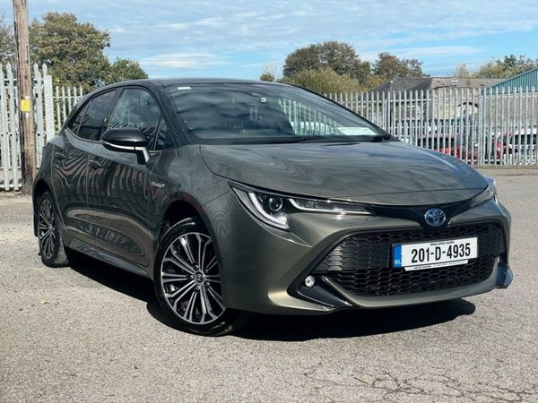 Toyota Corolla Hatchback, Petrol Hybrid, 2020, Green