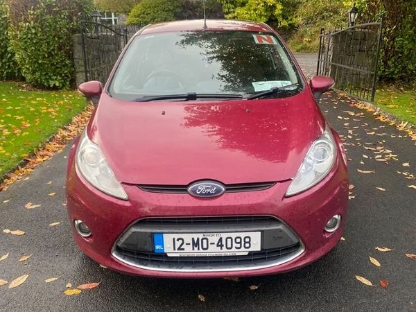 Ford Fiesta Hatchback, Petrol, 2012, Red