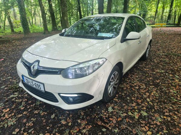 Renault Fluence Saloon, Diesel, 2013, Yellow