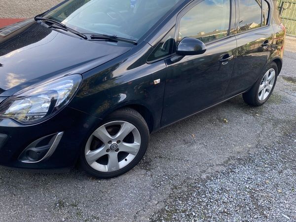 Vauxhall Corsa Hatchback, Petrol, 2012, Black