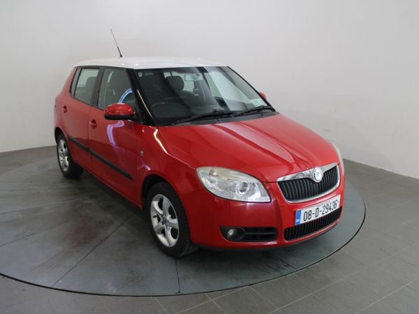 Skoda Fabia Hatchback, Petrol, 2008, Red