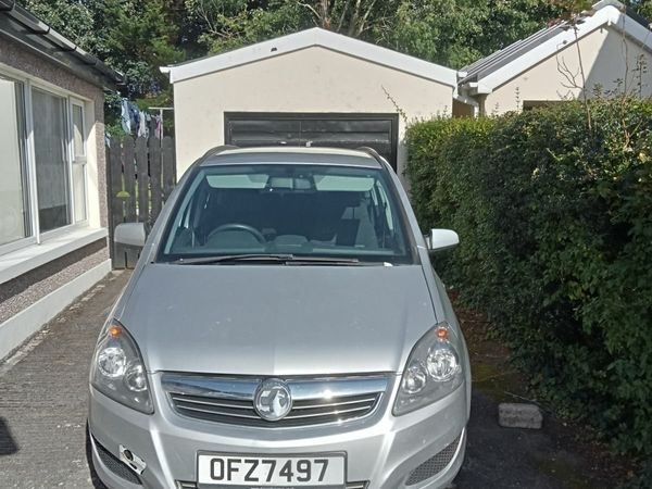 Vauxhall Zafira MPV, Petrol, 2013, Silver