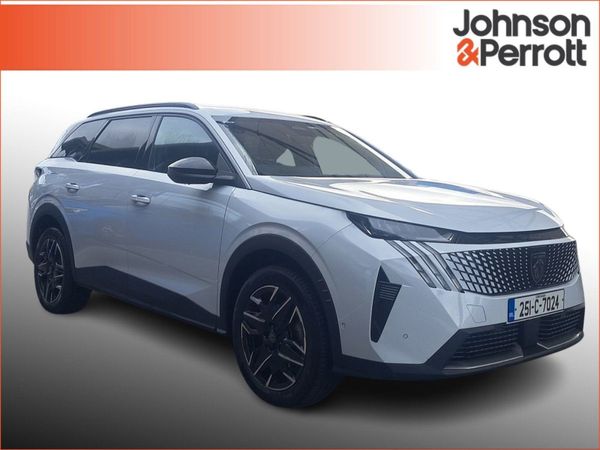 Peugeot 5008 MPV, Petrol, 2025, White