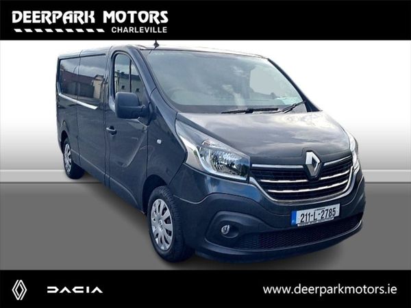 Renault Trafic MPV, Diesel, 2021, Grey