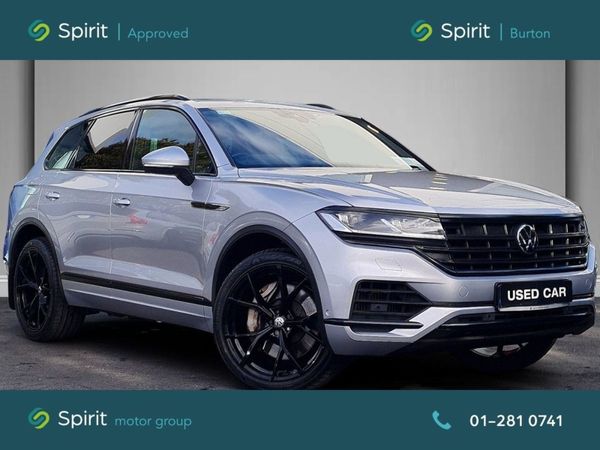 Volkswagen Touareg SUV, Petrol Hybrid, 2021, Grey