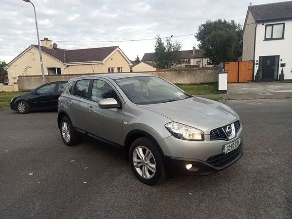 Nissan Qashqai Estate/Jeep, Diesel, 2012, Silver