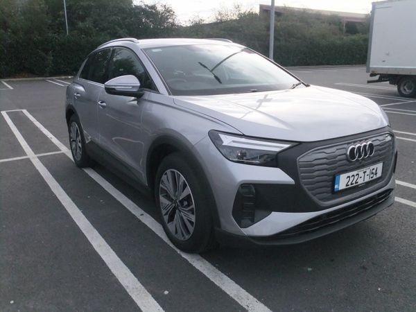 Audi e-tron Estate/Jeep, Electric, 2022, Grey