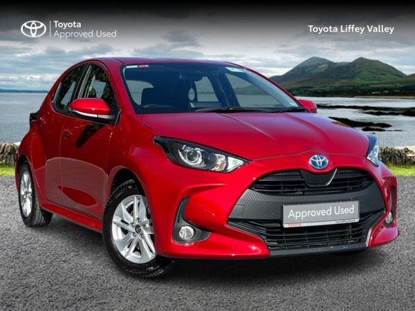 Toyota Yaris Hatchback, Petrol Hybrid, 2023, Red