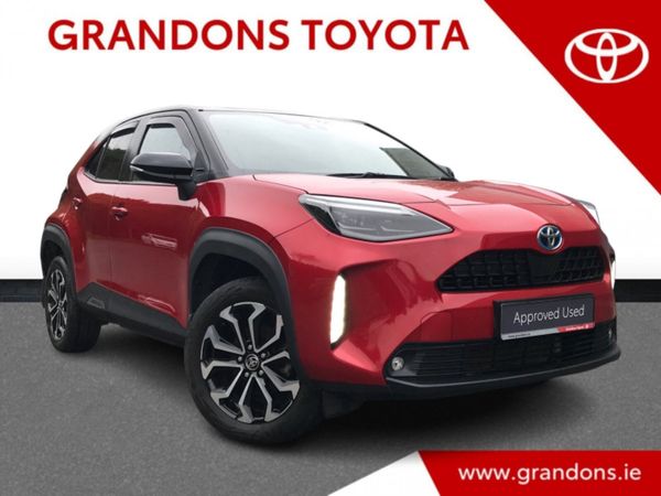 Toyota Yaris Cross Hatchback, Petrol Hybrid, 2022, Red