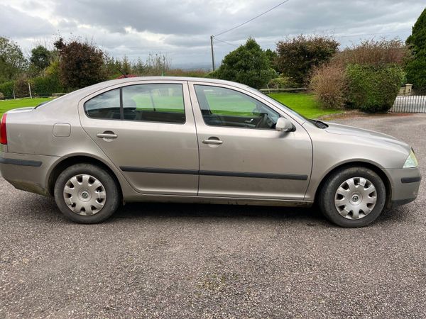 Skoda Octavia Hatchback, Diesel, 2007, Beige