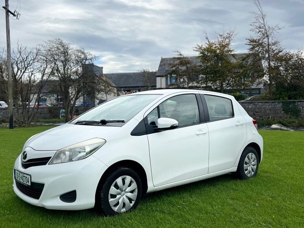 Toyota Vitz Hatchback, Petrol, 2013, White