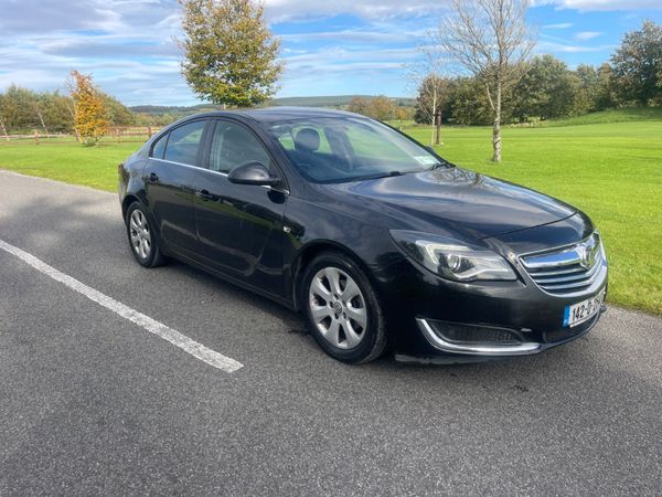 Vauxhall Insignia Hatchback, Diesel, 2014, Black