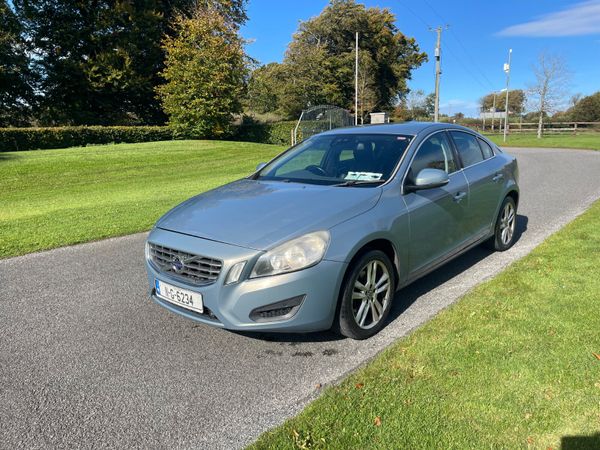 Volvo S60 Saloon, Diesel, 2011, Blue