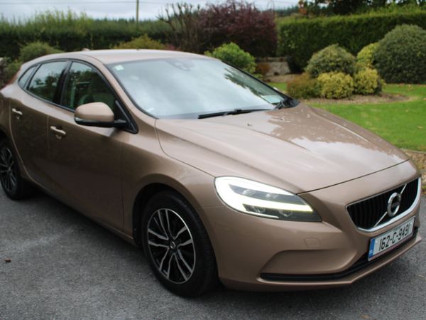 Volvo V40 Hatchback, Diesel, 2016, Bronze