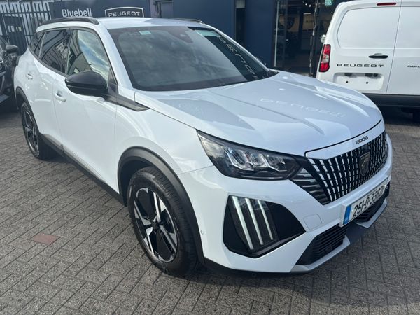 Peugeot 2008 MPV, Petrol, 2025, White