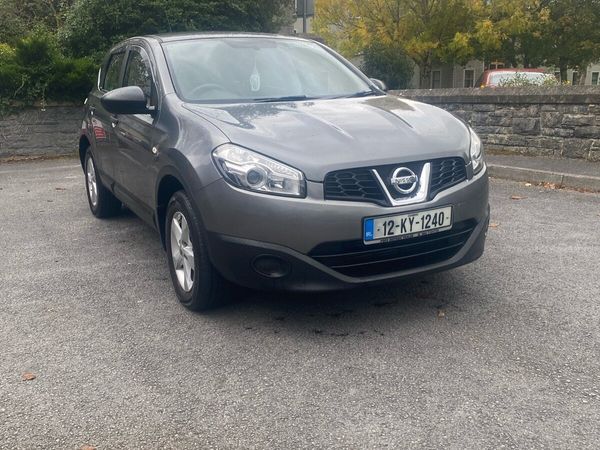 Nissan Qashqai , Diesel, 2015, Grey