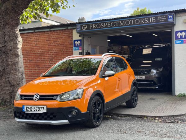 Volkswagen Polo Hatchback, Petrol, 2012, Orange