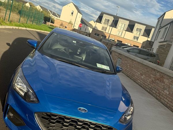 Ford Focus Hatchback, Diesel, 2019, Blue