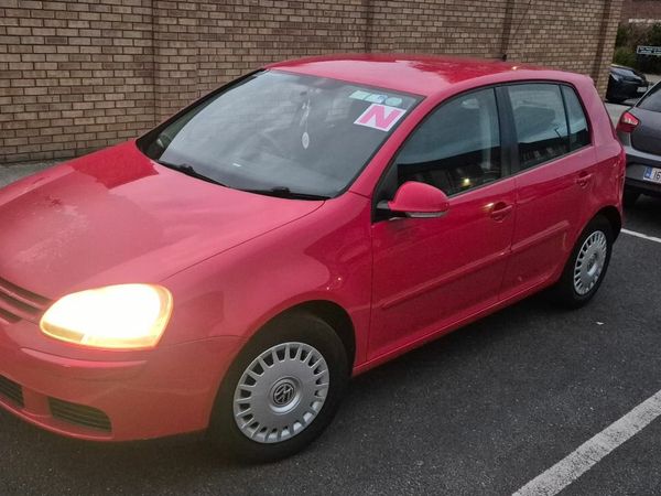 Volkswagen Golf Hatchback, Petrol, 2007, Red