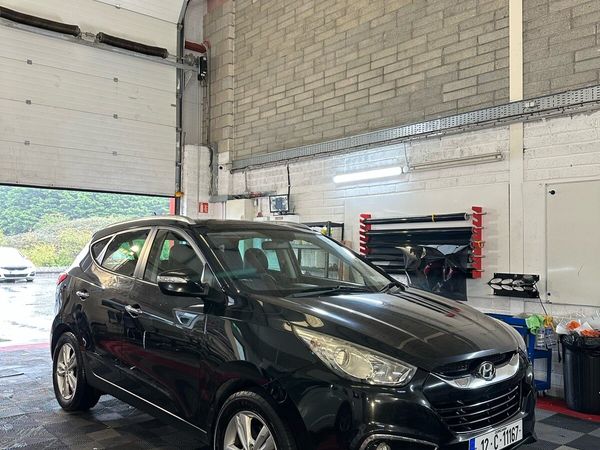 Hyundai ix35 SUV, Diesel, 2012, Black