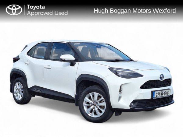 Toyota Yaris Cross Hatchback, Petrol Hybrid, 2022, White