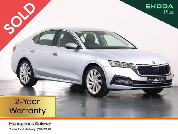 Skoda Octavia Hatchback, Petrol, 2021, Grey