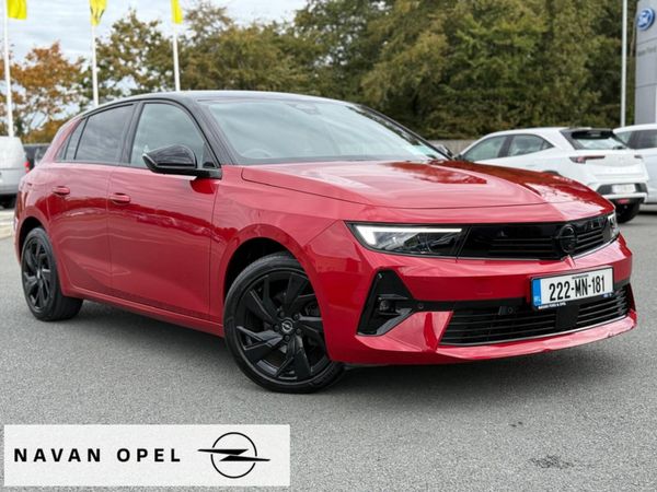 Opel Astra Hatchback, Petrol, 2022, Red