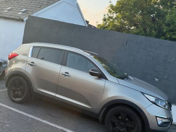 Kia Sportage SUV, Diesel, 2011, Silver