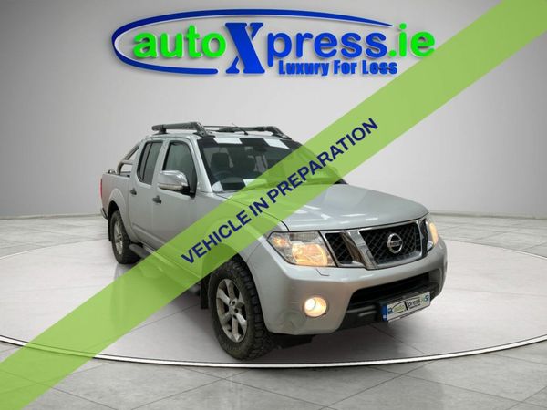 Nissan Navara Pick Up, Diesel, 2015, Silver