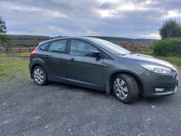 Ford Focus Hatchback, Diesel, 2016, Grey