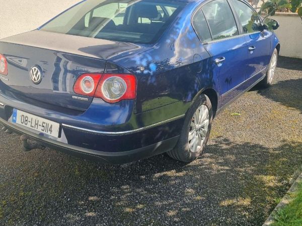 Volkswagen Passat Saloon, Diesel, 2008, Blue