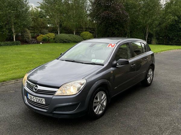 Opel Astra Hatchback, Diesel, 2008, Grey