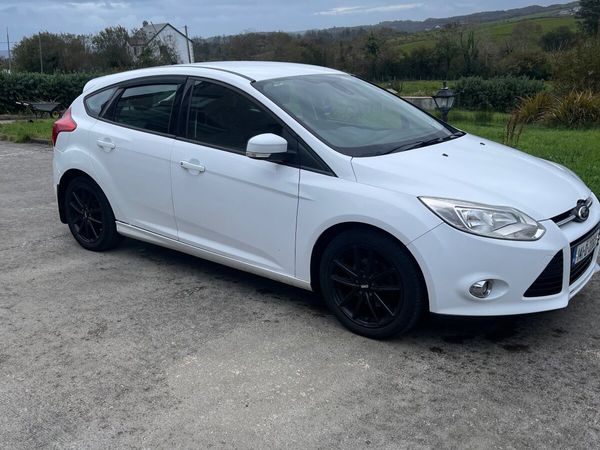 Ford Focus Hatchback, Diesel, 2014, White