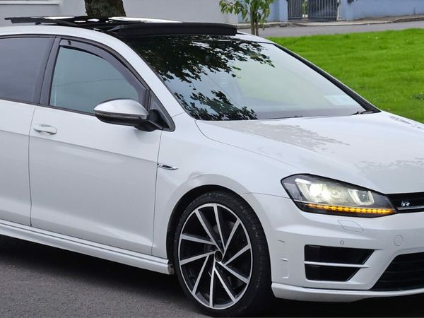Volkswagen Golf Estate, Petrol, 2015, White