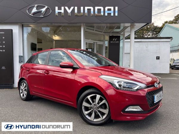 Hyundai i20 Hatchback, Petrol, 2017, Red