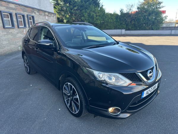 Nissan Qashqai Hatchback, Diesel, 2014, Black