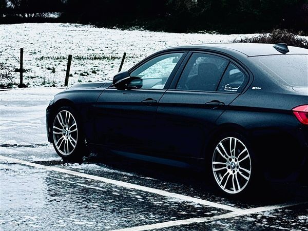 BMW 3-Series Saloon, Petrol Plug-in Hybrid, 2016, Black